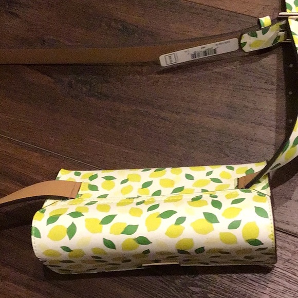 Kate Spade New York NWT genuine leather Lemon Belt Bag size L/XL. - Picture 8 of 10